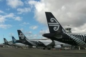 Air NZ announces bottom line loss of $454m