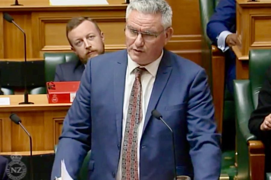 Watch: Davis v Dean in Parliament