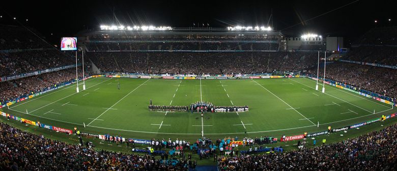 Thousands head to opening Super Rugby clashes