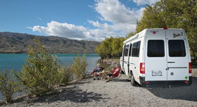 LINZ to monitor Lake Dunstan campers