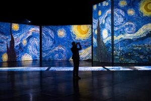 Van Gogh exhibitions extended