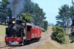 Vintage rail “spreads the love” for domestic tourism